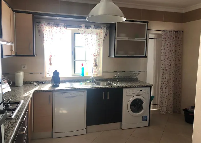 Ideal 別荘 ヴィーラ・ノーヴァ・デ・カセラ